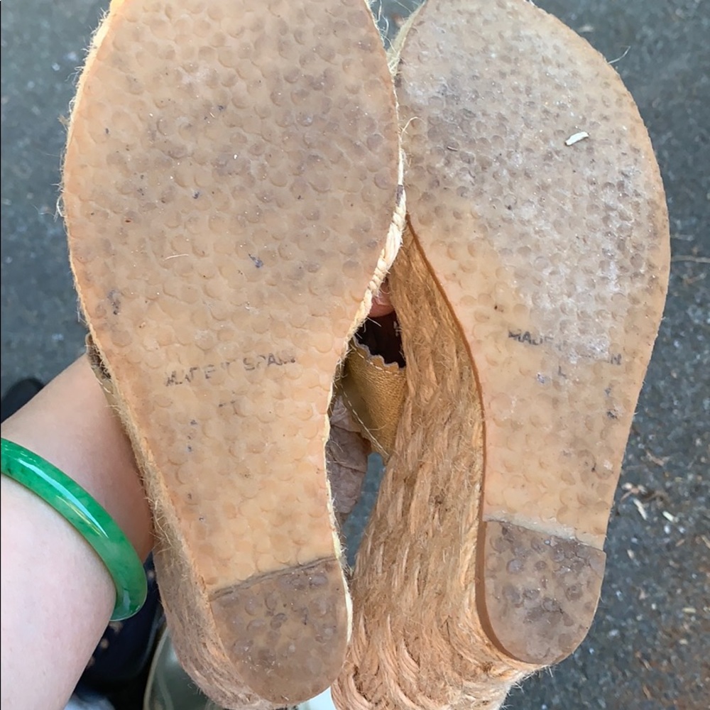 Shoes - Picture 2 of 2